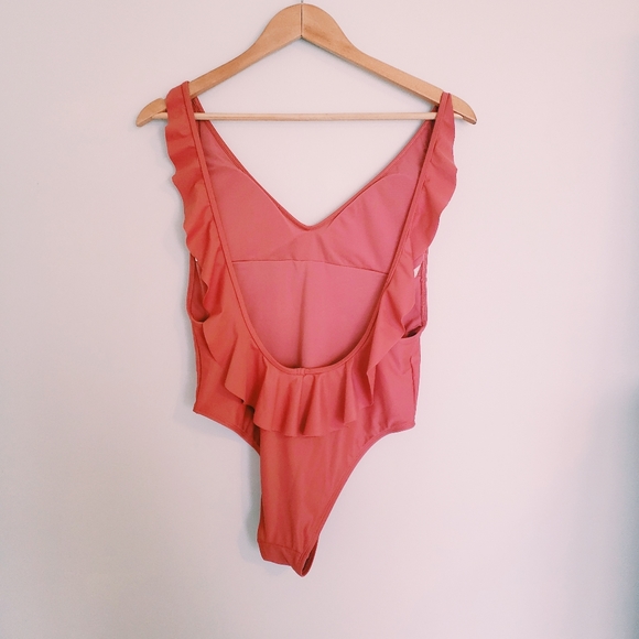 AERIE RUFFLE BACK SCOOP ONE PIECE, EUC - Picture 3 of 4